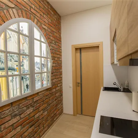 Apartment L *
